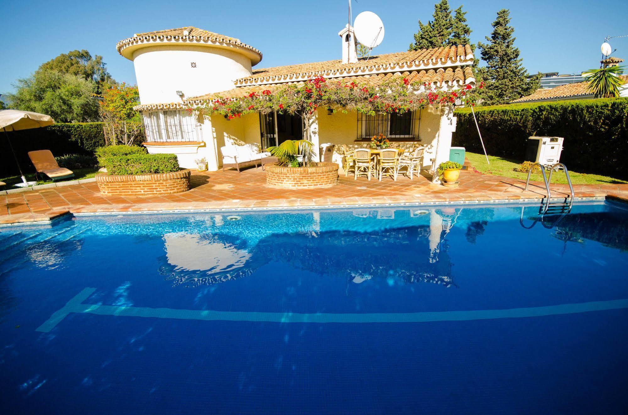Galindo Beach El Saladillo Estepona Exterior photo